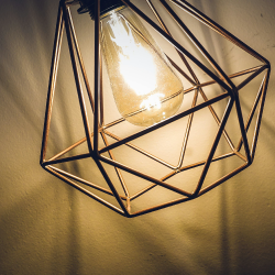 ポワン コードレステーブル